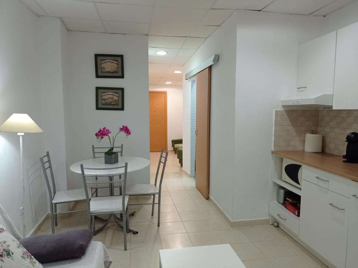 Estudio Centrico En Aguilas Luaran gambar