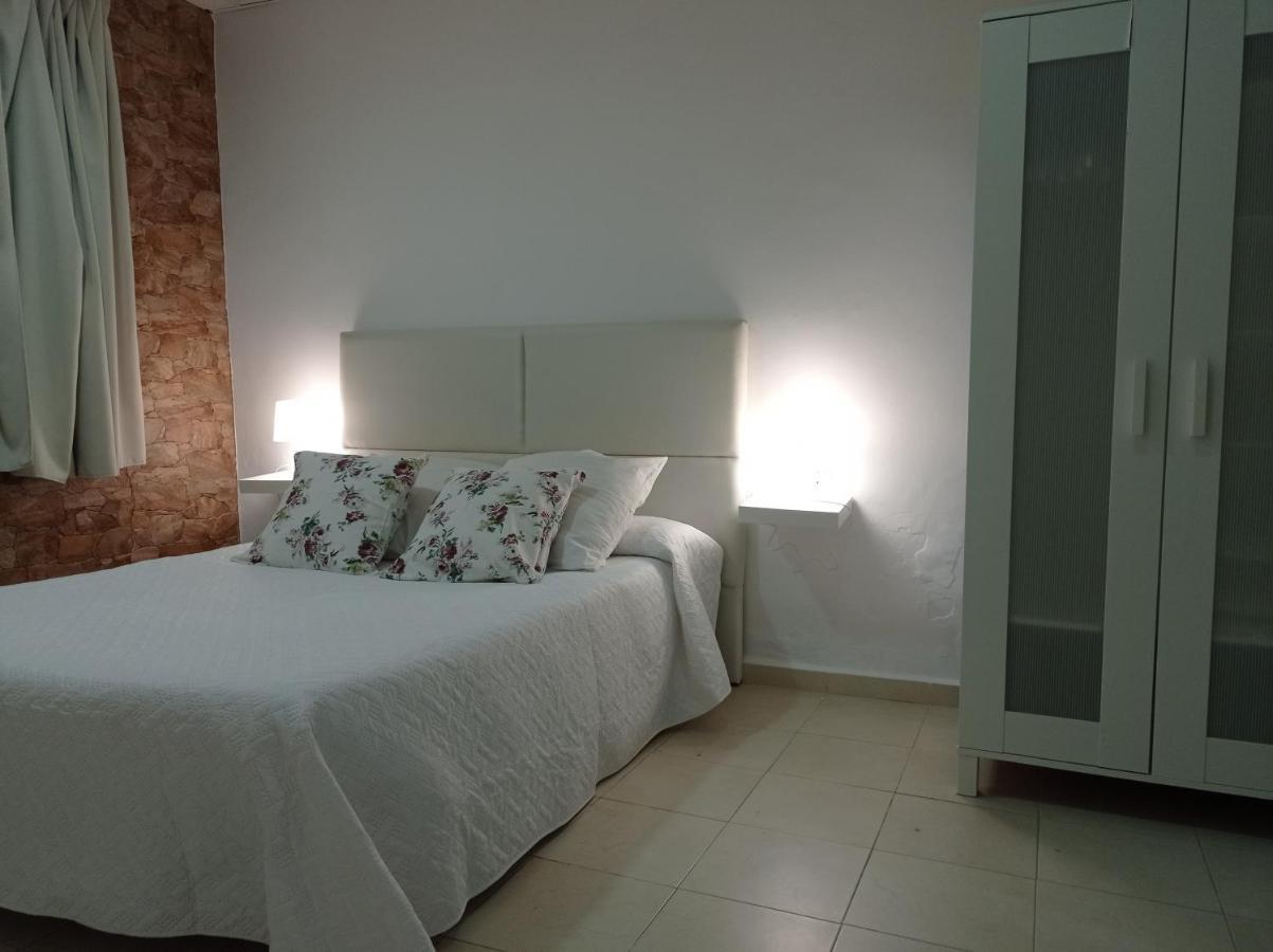 Estudio Centrico En Aguilas Luaran gambar